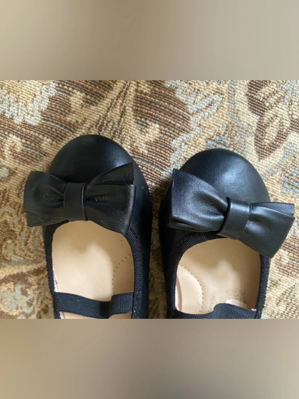 Cat & Jack Girls Black Mary Jane Flats w/ Bow Straps, Round Toe, Size 8 Preowned